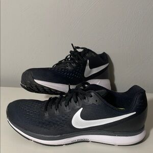 Nike Women's Black Running Shoes